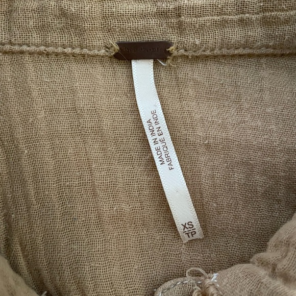 Free People Low Classic Tan Button-Up Cropped Jacket XS sold out everywhere - Picture 9 of 10